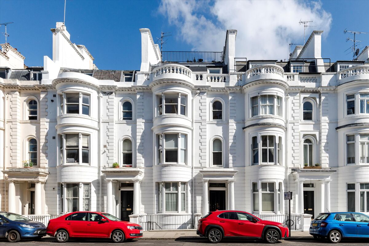 flat for sale in Gloucester Terrace, London, W2. POD012295610