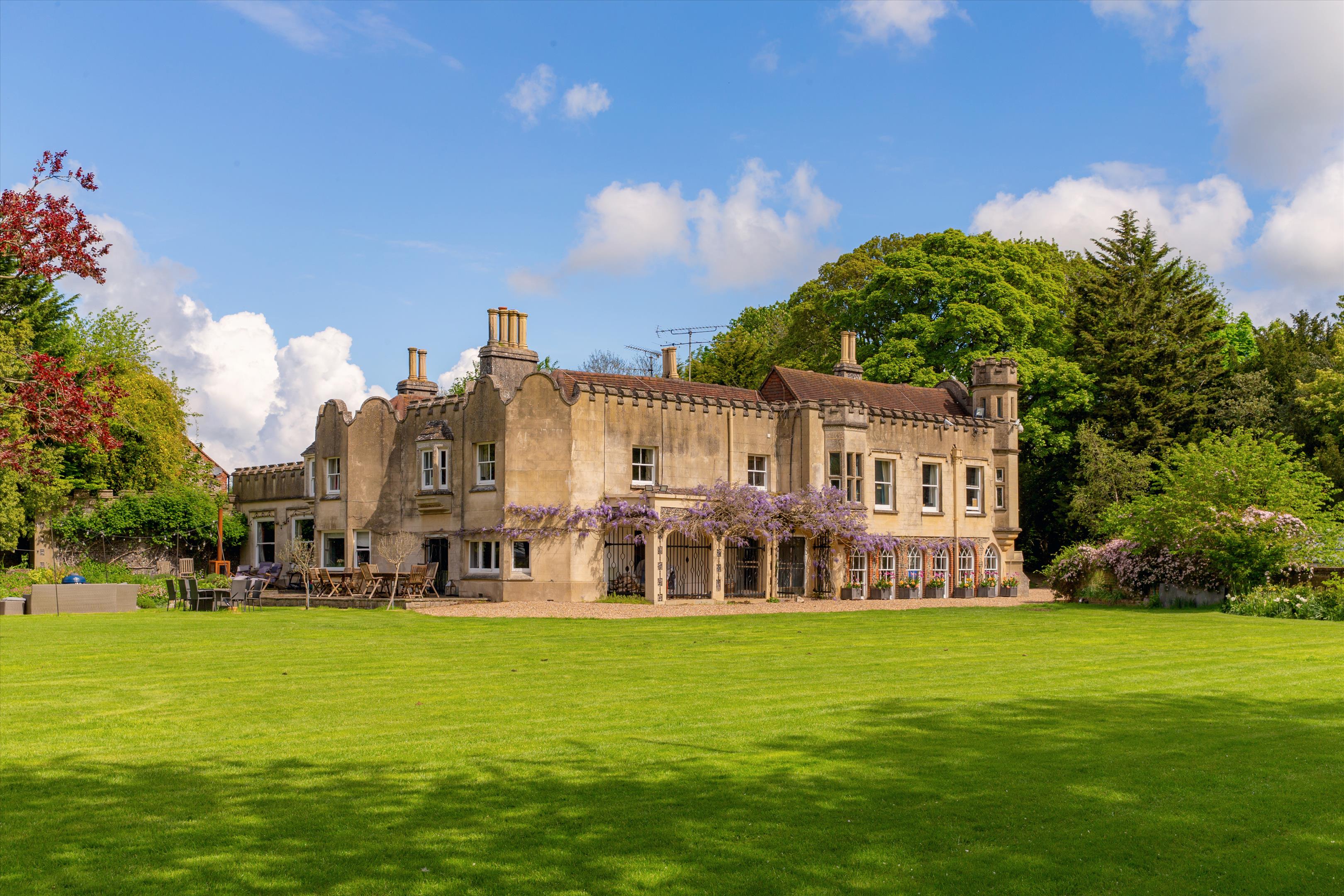 Guide Price £2,900,000 - Princes Risborough