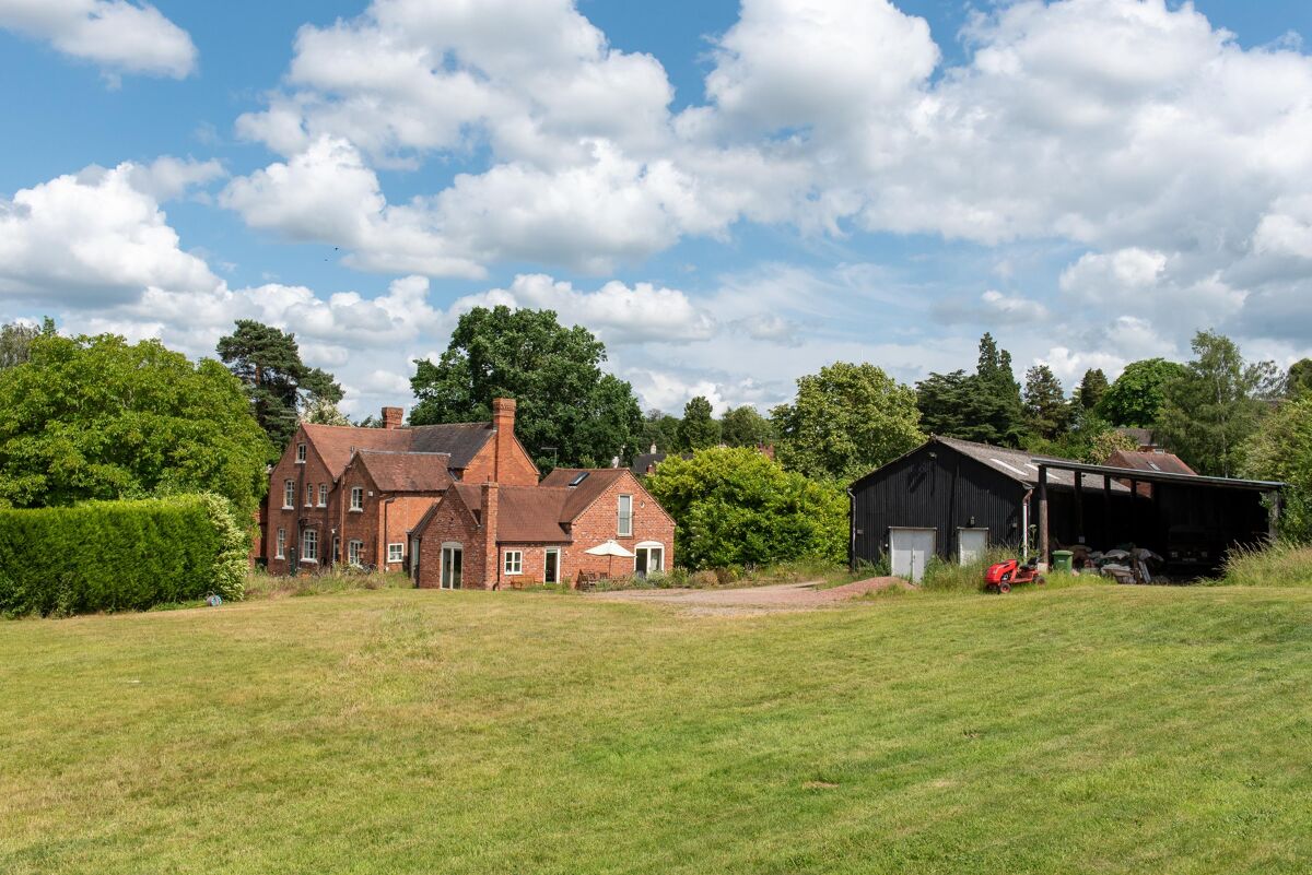 house for sale in Chadwick Lane, Hartlebury, Kidderminster