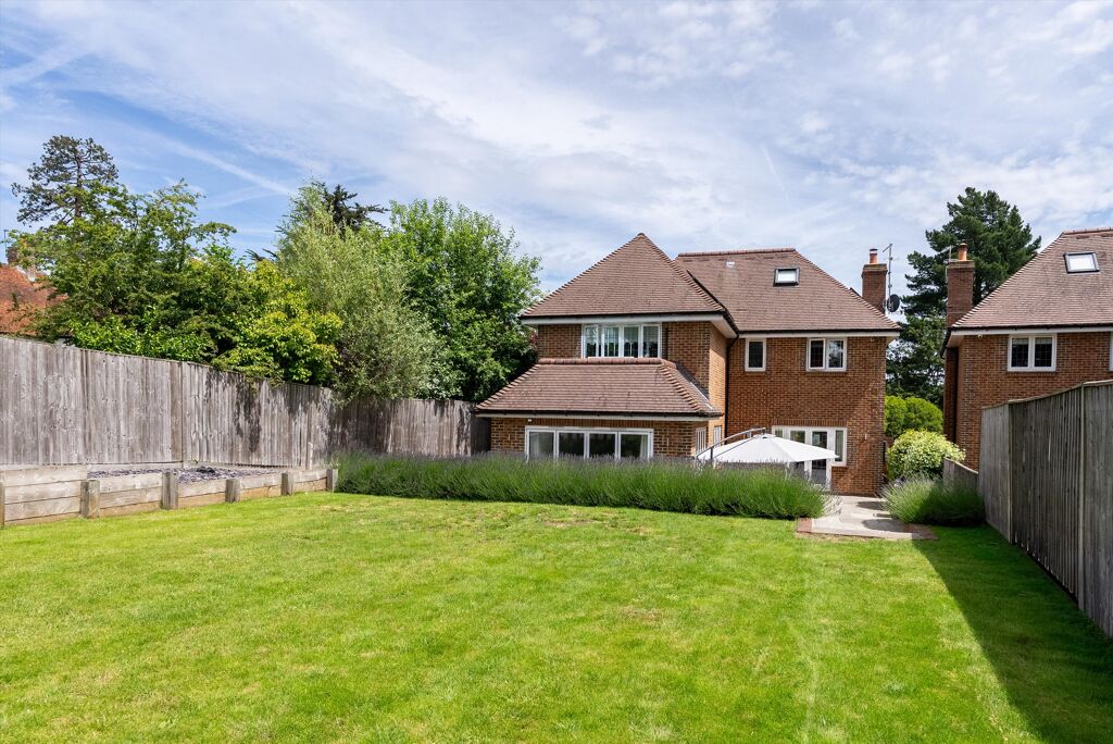 Image of Leatherhead Road, Oxshott, Leatherhead, Surrey, KT22