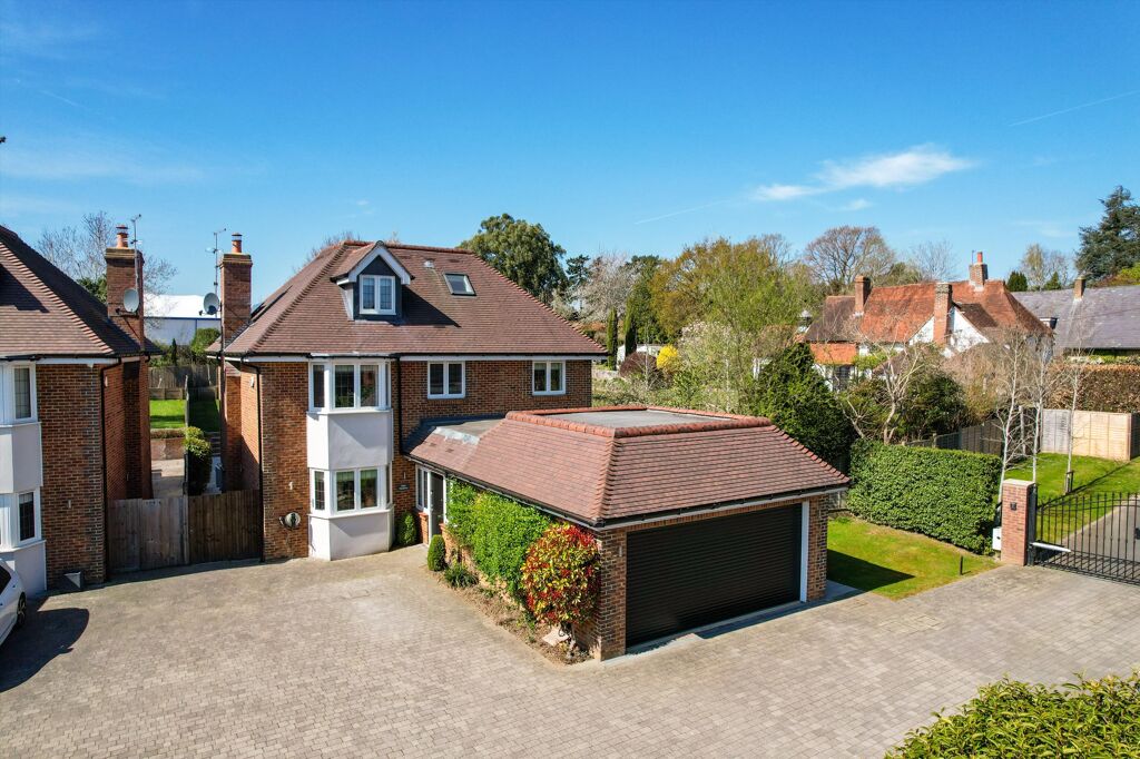 Image of Leatherhead Road, Oxshott, Leatherhead, Surrey, KT22