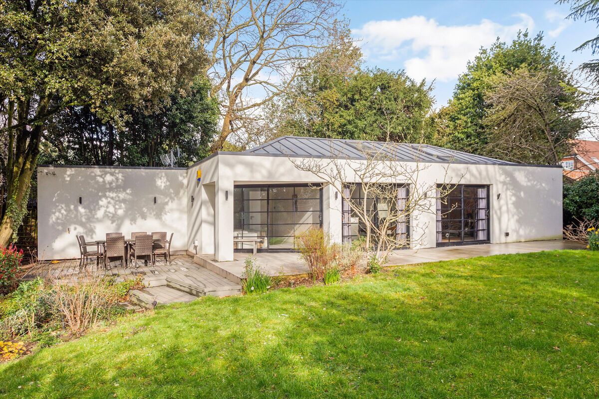 house for sale in Lambourne Avenue, London, SW19 POD012398334