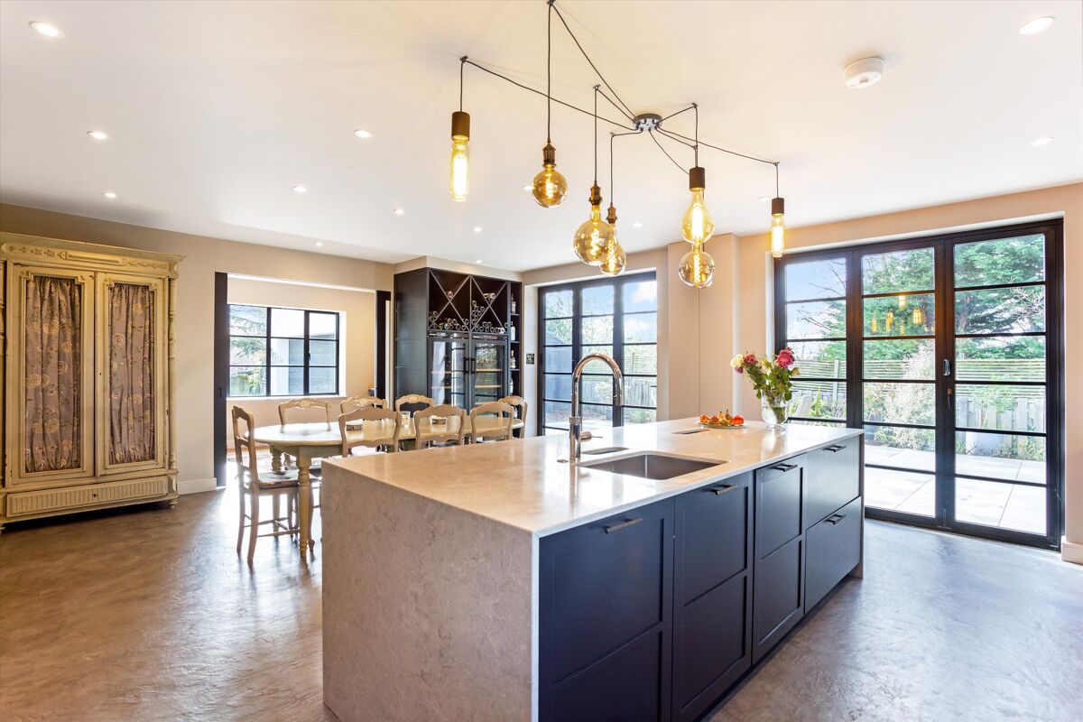 house for sale in Lambourne Avenue, London, SW19 POD012398334