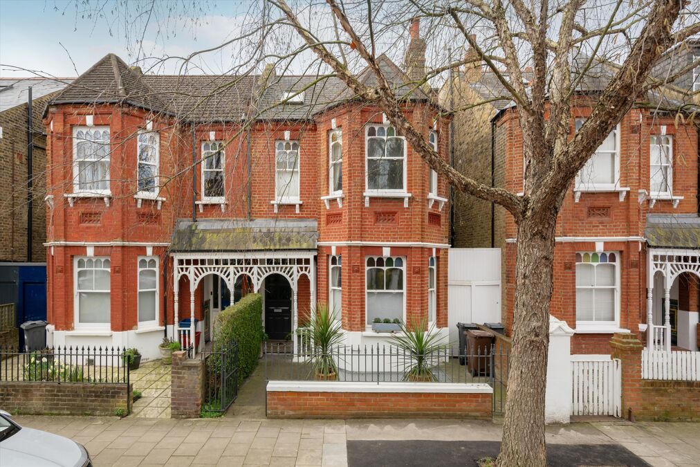 Image of Airedale Avenue, London, W4