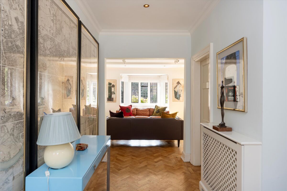 house for sale in The Gateways, Sprimont Place, Chelsea, London, SW3