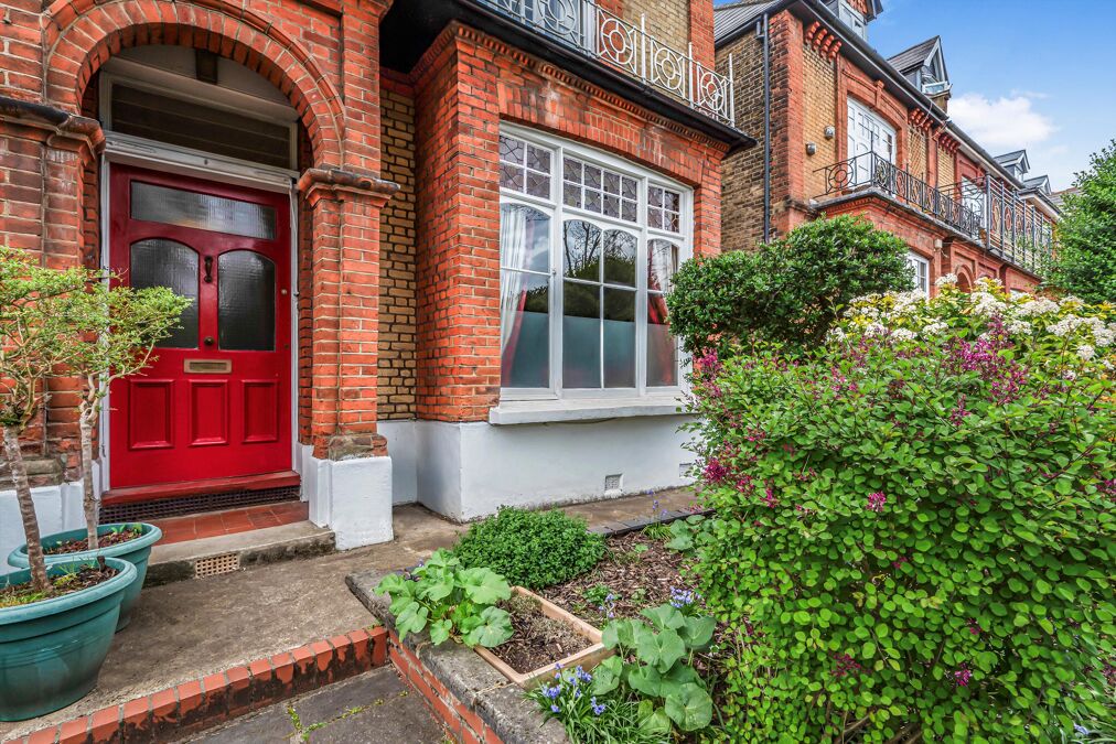 Image of West Bank, London, N16