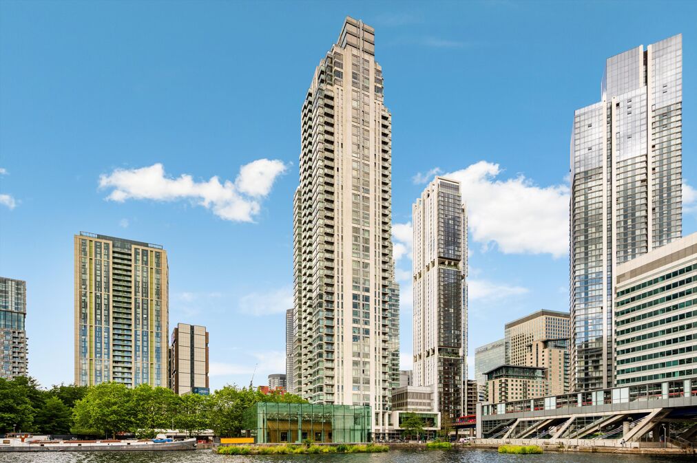 Image of Pan Peninsula Square, London, E14