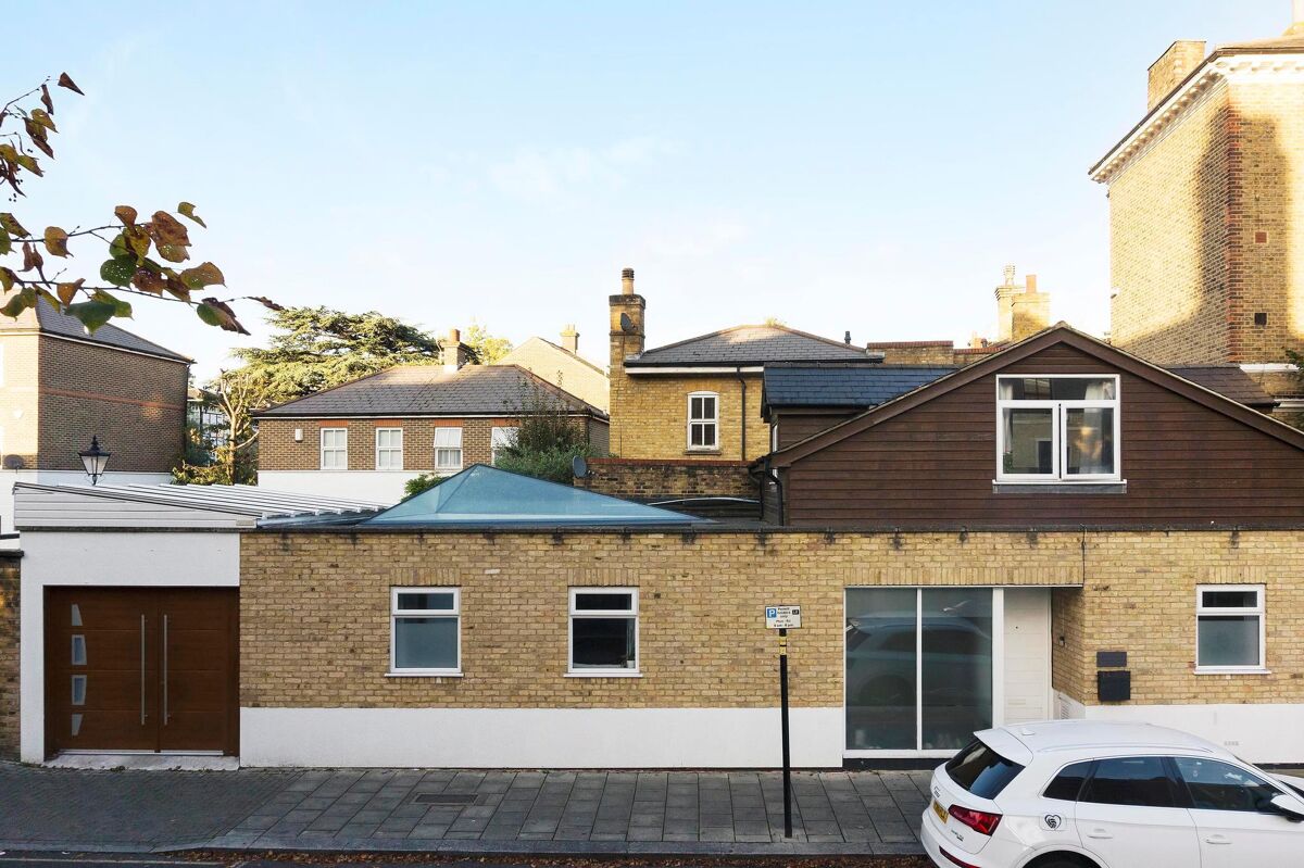 house for sale in Elms Road, London, SW4 - pod012475429 | Knight Frank