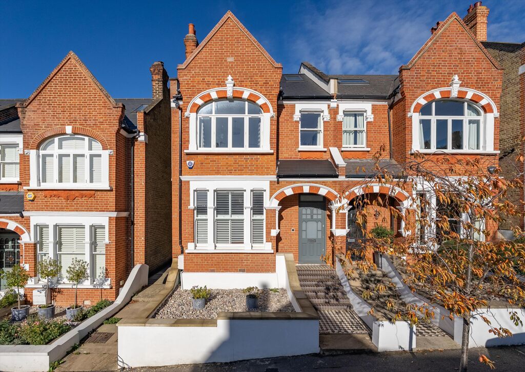 Image of Bernard Gardens, Wimbledon, London, SW19