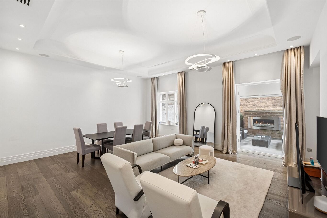 Image of Kensington Court, London W8
