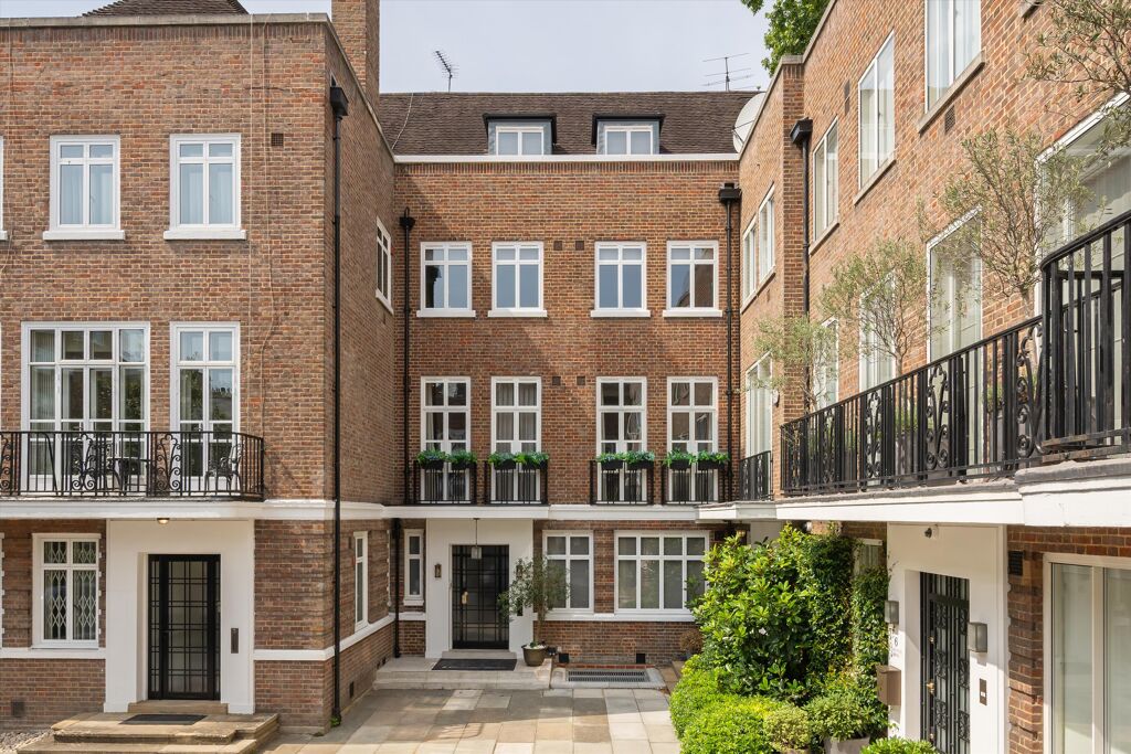 Image of Gloucester Square, Hyde Park, London, W2