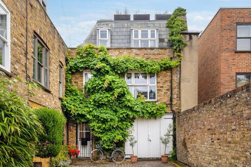 Picture of 3 bedroom house for rent.