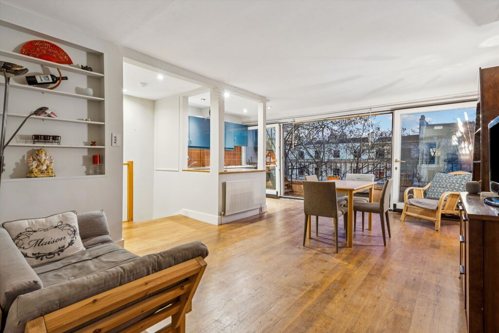 Image of Queen's Gardens, London, W2.