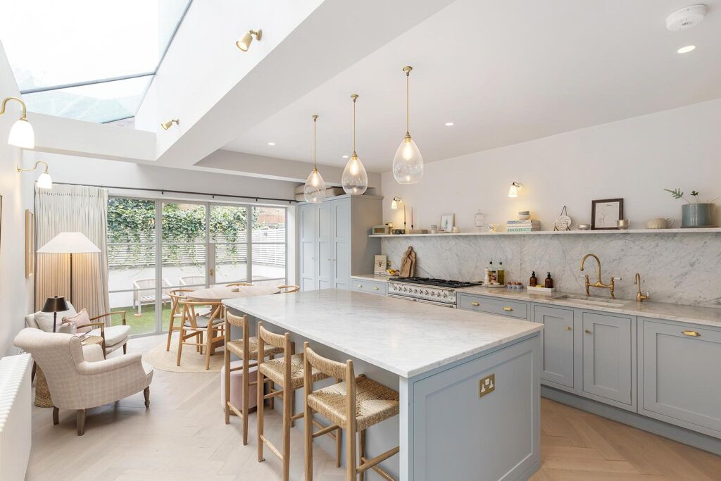 Image of Gowan Avenue, London, SW6