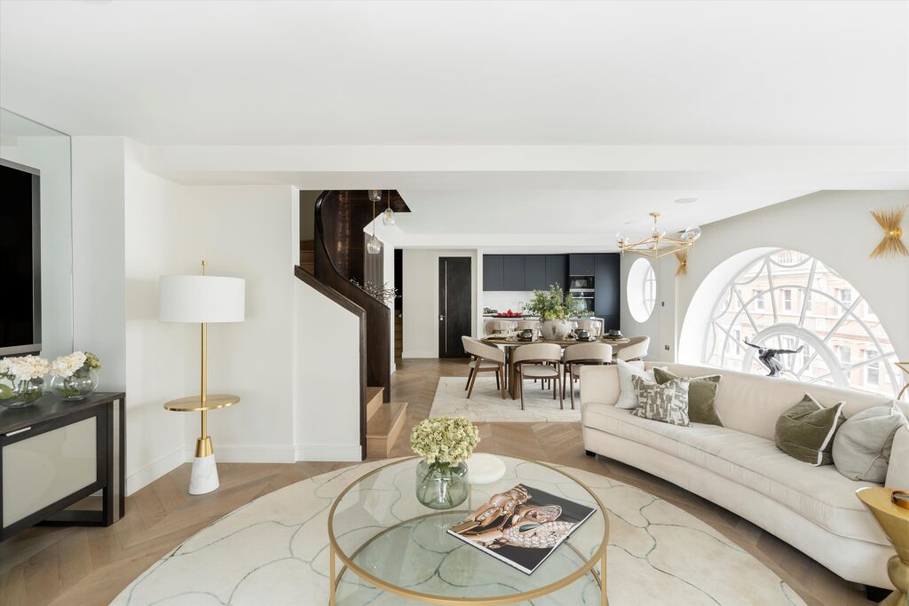 Image of Southampton Street, Covent Garden, WC2E