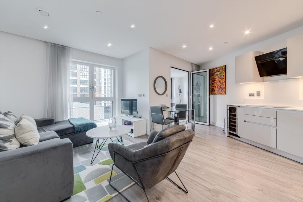 Image of Wiverton Tower, New Drum Street, London, E1