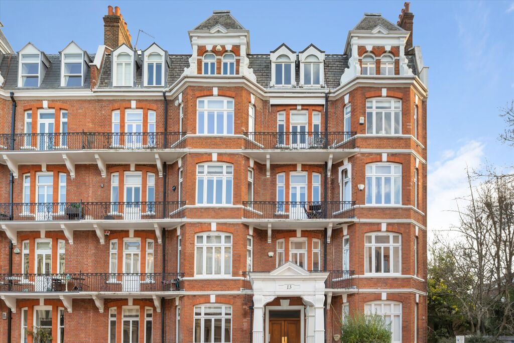 Image of Holland Park Gardens, London, W14