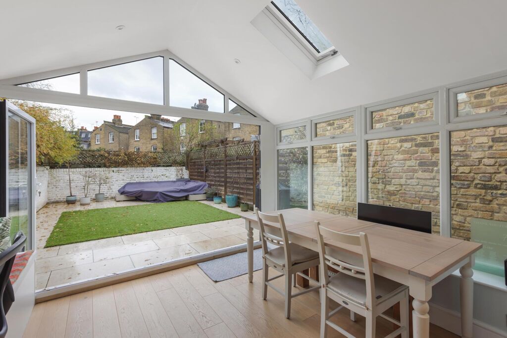 Image of Wandsworth Bridge Road, London, SW6