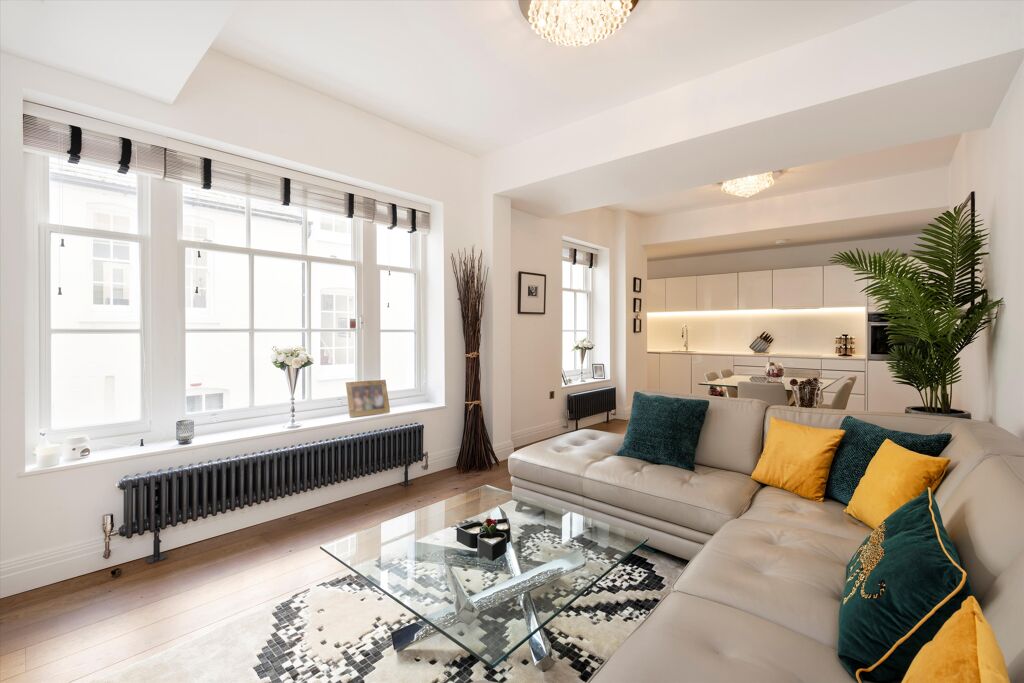 Image of Exchange Court, London, WC2R