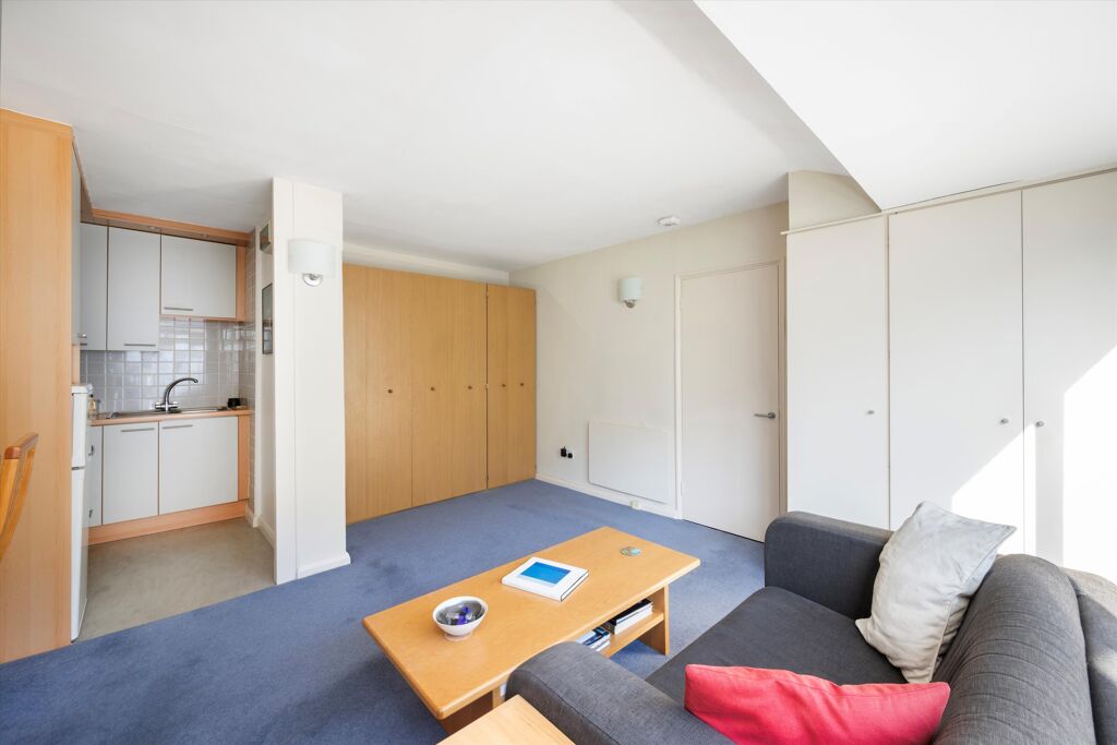 Image of Gloucester Terrace, London, W2