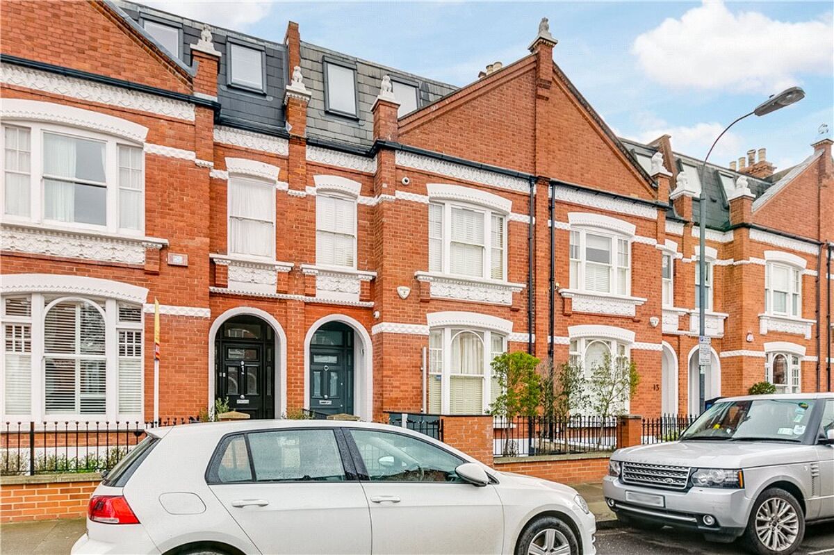 house for sale in Quarrendon Street, Peterborough Estate, Parsons Green