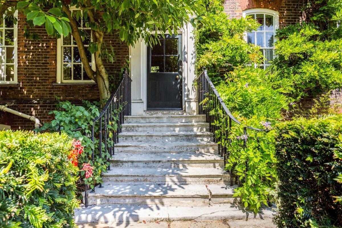 Property for sale Clapham Common North Side, Clapham, London, SW4