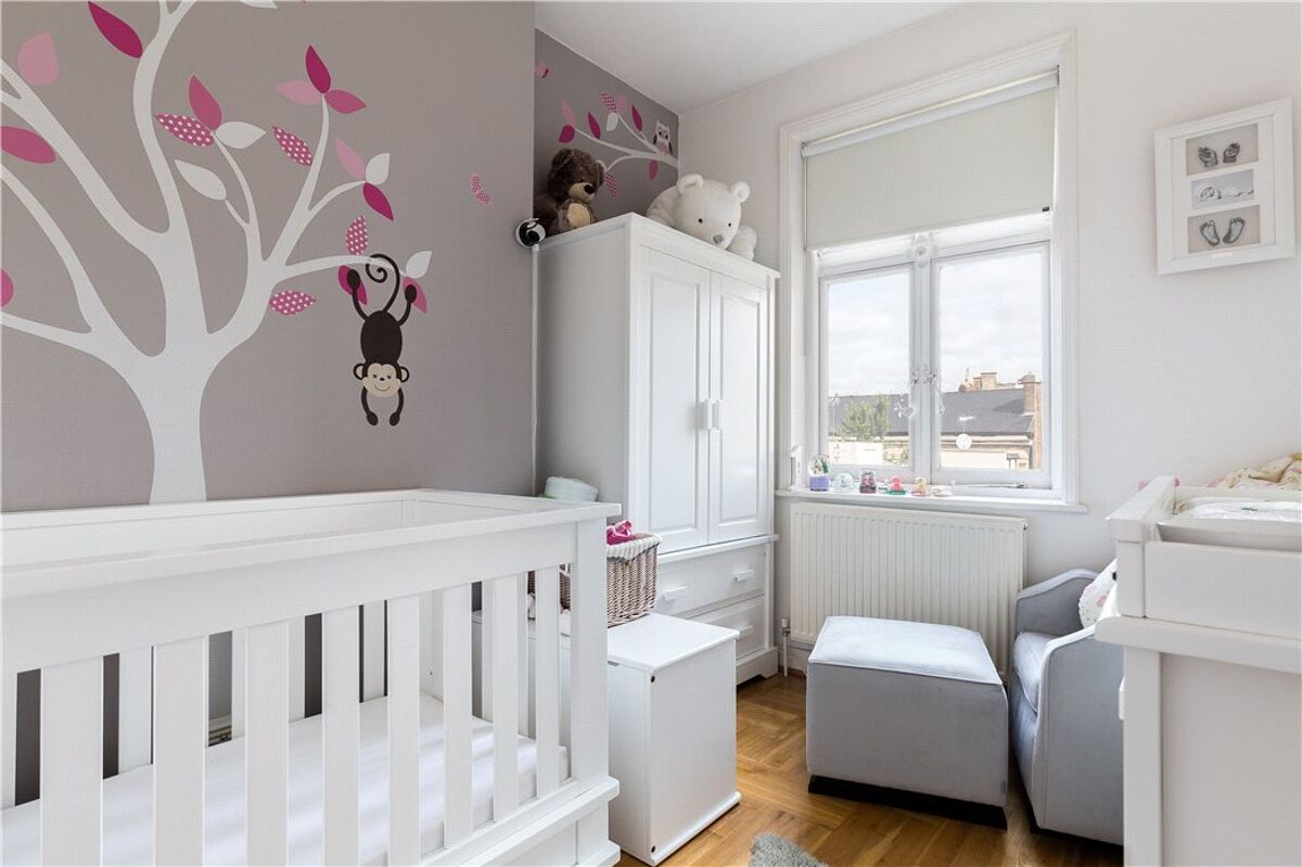 flat for sale in Abingdon Court, Abingdon Villas, London, W8