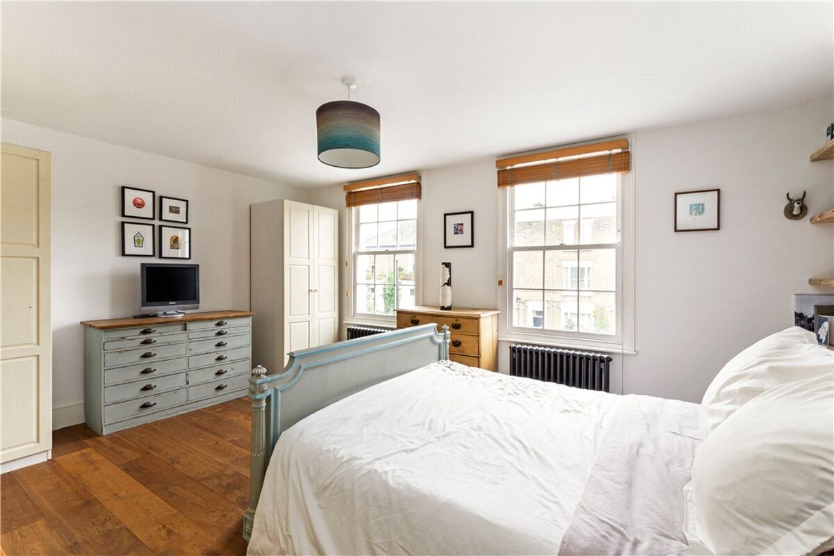 house for sale in Clapham Manor Street, Clapham, London, SW4