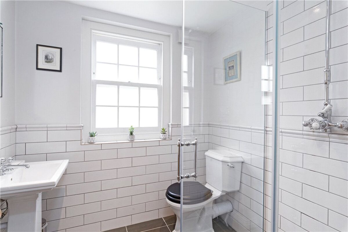 house for sale in Clapham Manor Street, Clapham, London, SW4