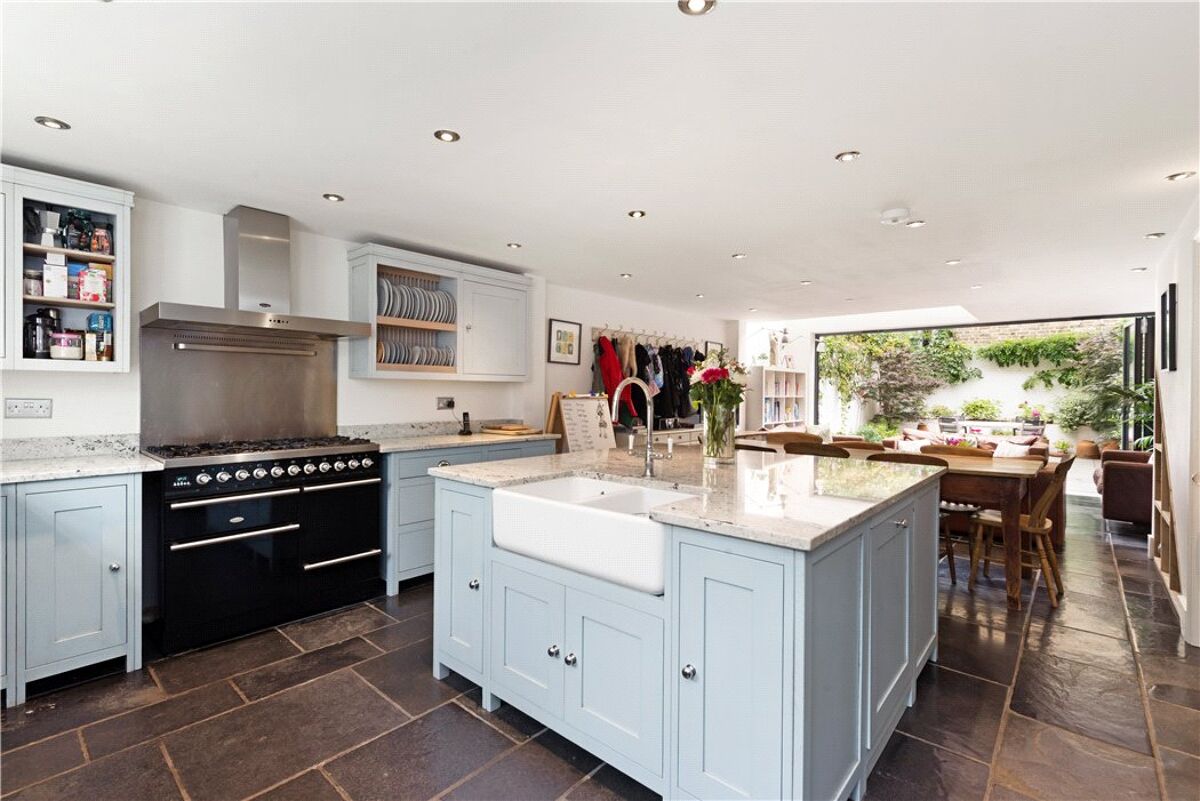 house for sale in Clapham Manor Street, Clapham, London, SW4