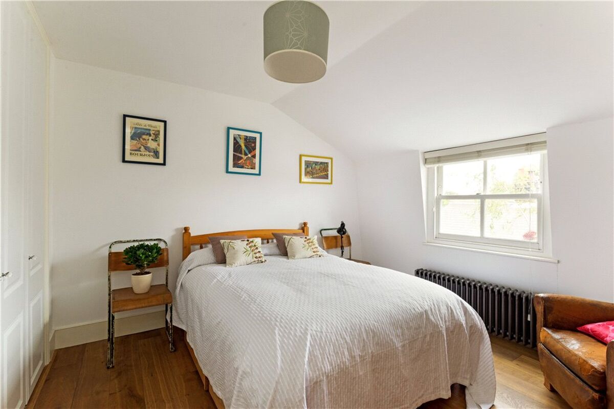 house for sale in Clapham Manor Street, Clapham, London, SW4