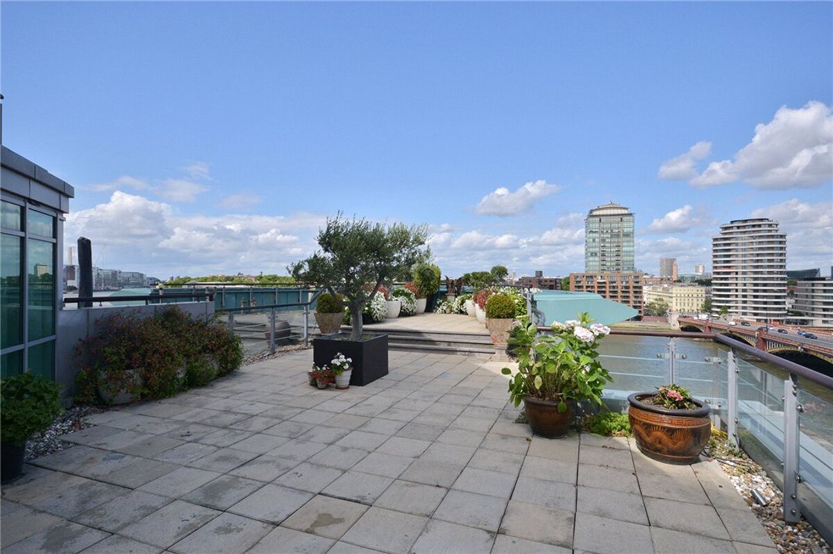 flat for sale in Drake House, St Wharf, Nine Elms, Vauxhall, SW8 POD170363 Knight Frank