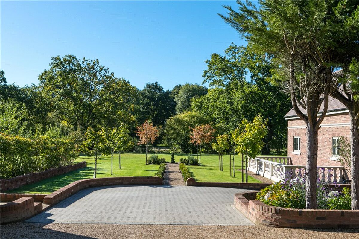 house for sale in Pennypot Lane, Chobham, Woking, Surrey, GU24