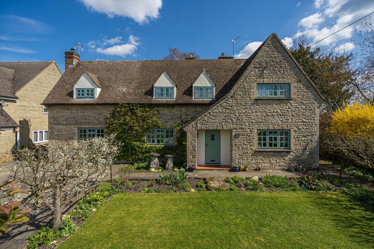 house for sale in Lower End, Piddington, Bicester, Oxfordshire, OX25