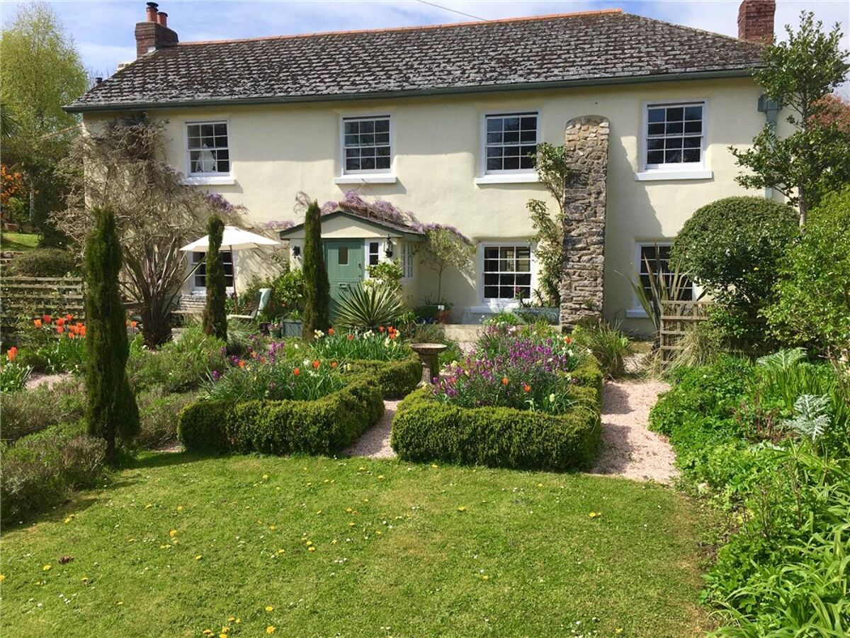 house for sale in North Whilborough, Devon, TQ12 POD180185 Knight Frank