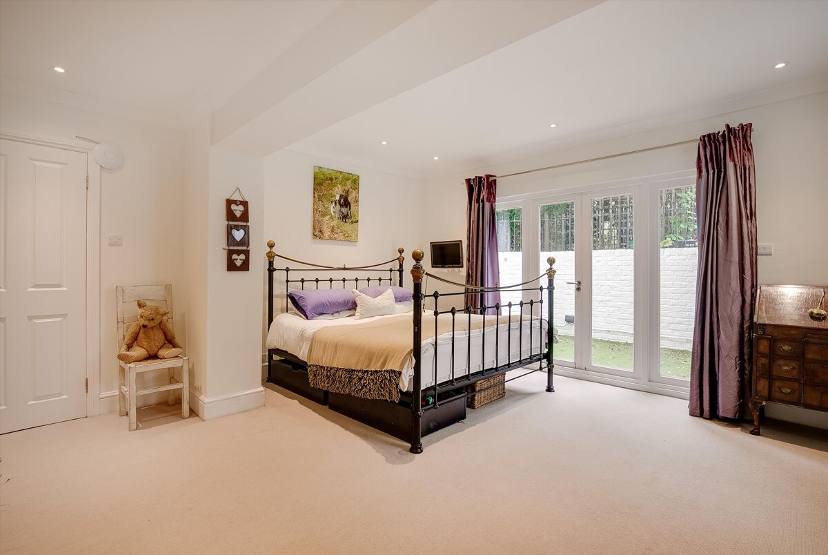 flat for sale in Windmill Drive, Clapham, SW4 POD180286 Knight Frank
