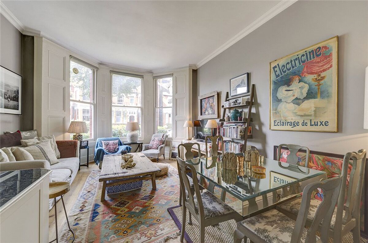 flat for sale in Bassett Road, North Kensington/Notting Hill, London