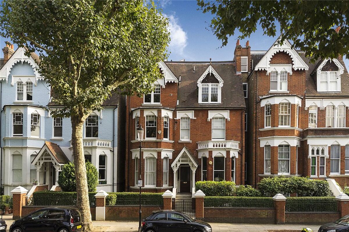 flat for sale in Bassett Road, North Kensington/Notting Hill, London