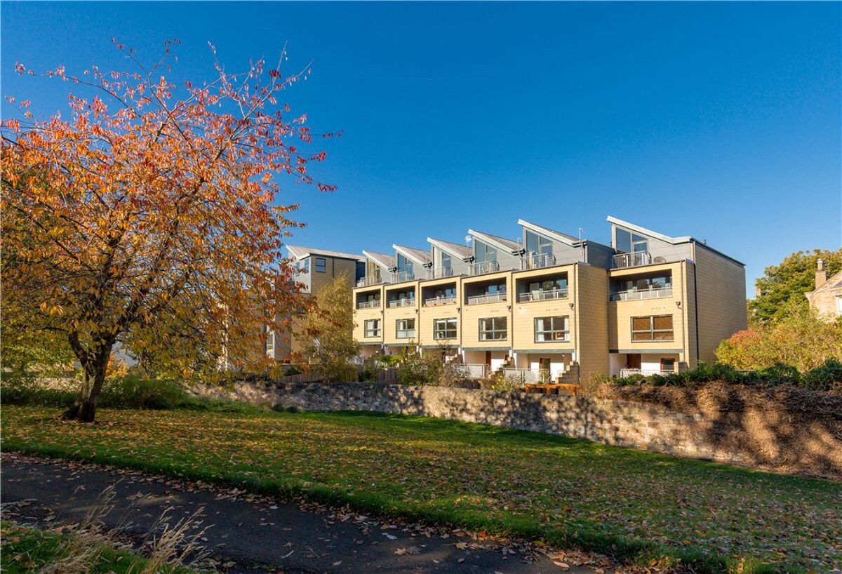 house for sale in Spring Gardens, Edinburgh, Midlothian, EH8