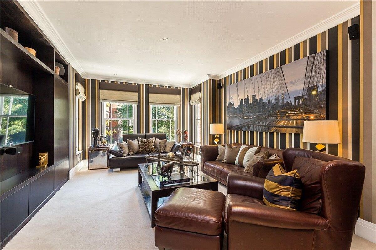 house for sale in Martineau Drive, St Margarets, Richmond, TW1