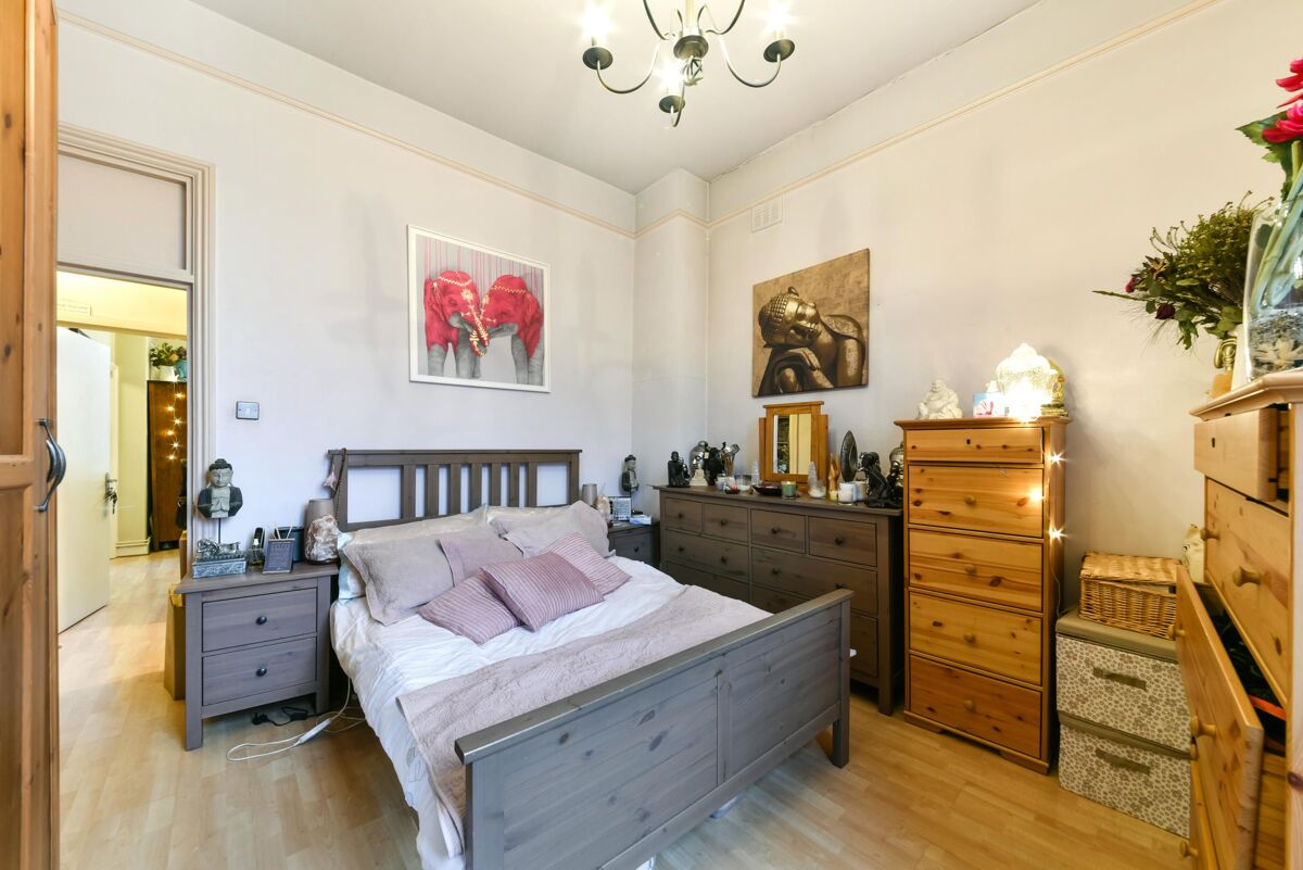 flat for sale in Lonsdale Square, London, N1 POD181011 Knight Frank