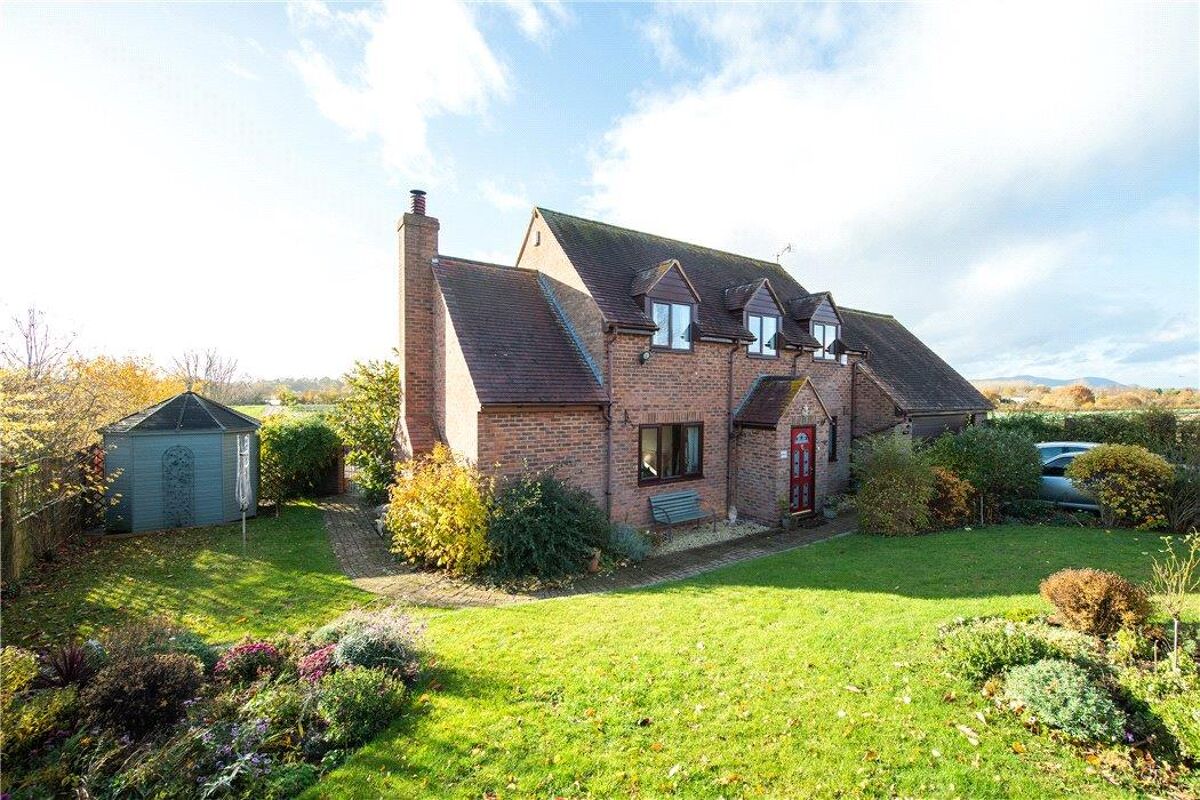 house for sale in Bow Lane, Ripple, Tewkesbury, Worcestershire, GL20