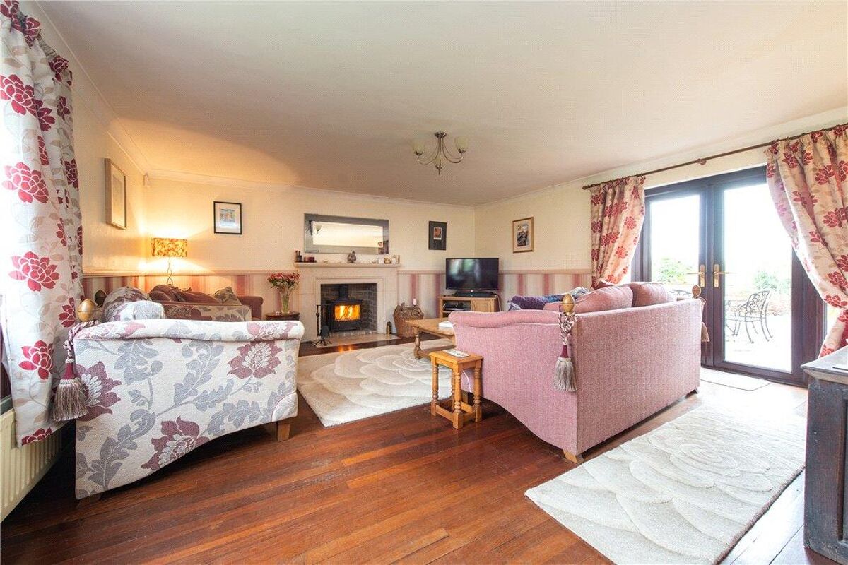 house for sale in Bow Lane, Ripple, Tewkesbury, Worcestershire, GL20