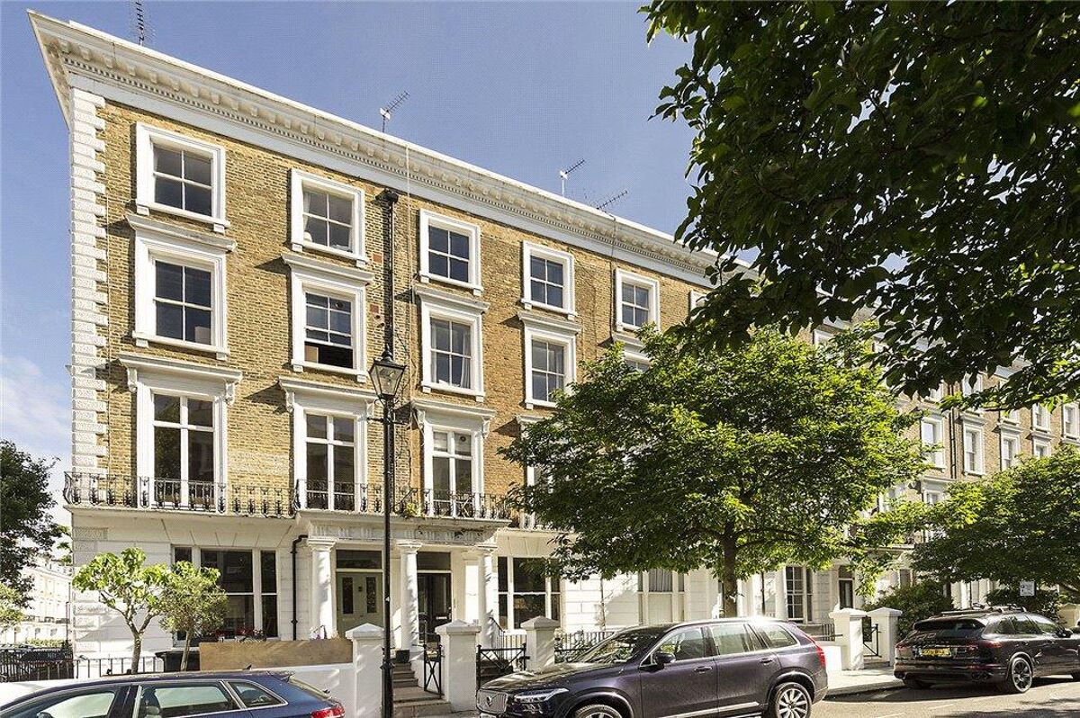 flat for sale in Sunderland Terrace, Notting Hill, London, W2