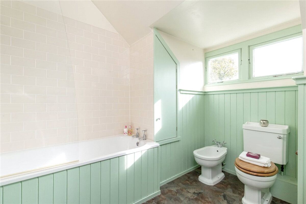 flat for sale in Craigmillar Park, Edinburgh, EH16 POD190493 Knight