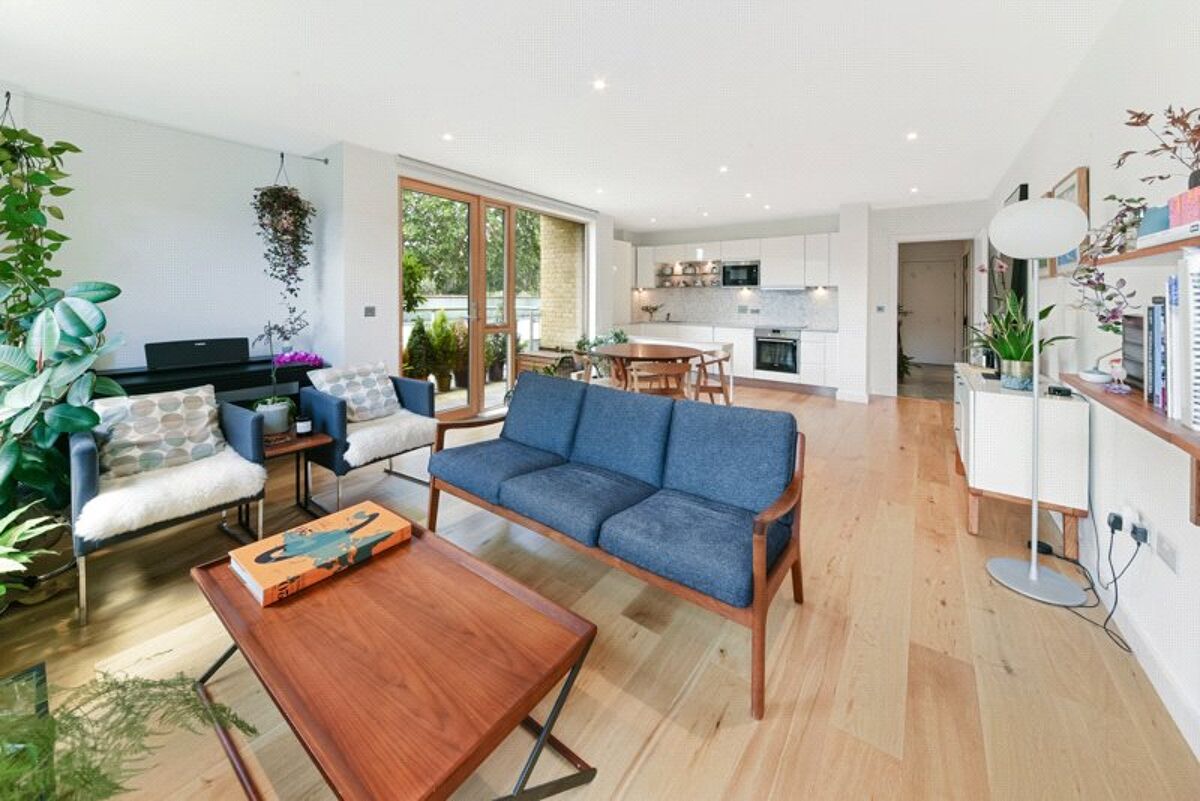 flat for sale in Parnelli House, 10 Compton Avenue, London, N1