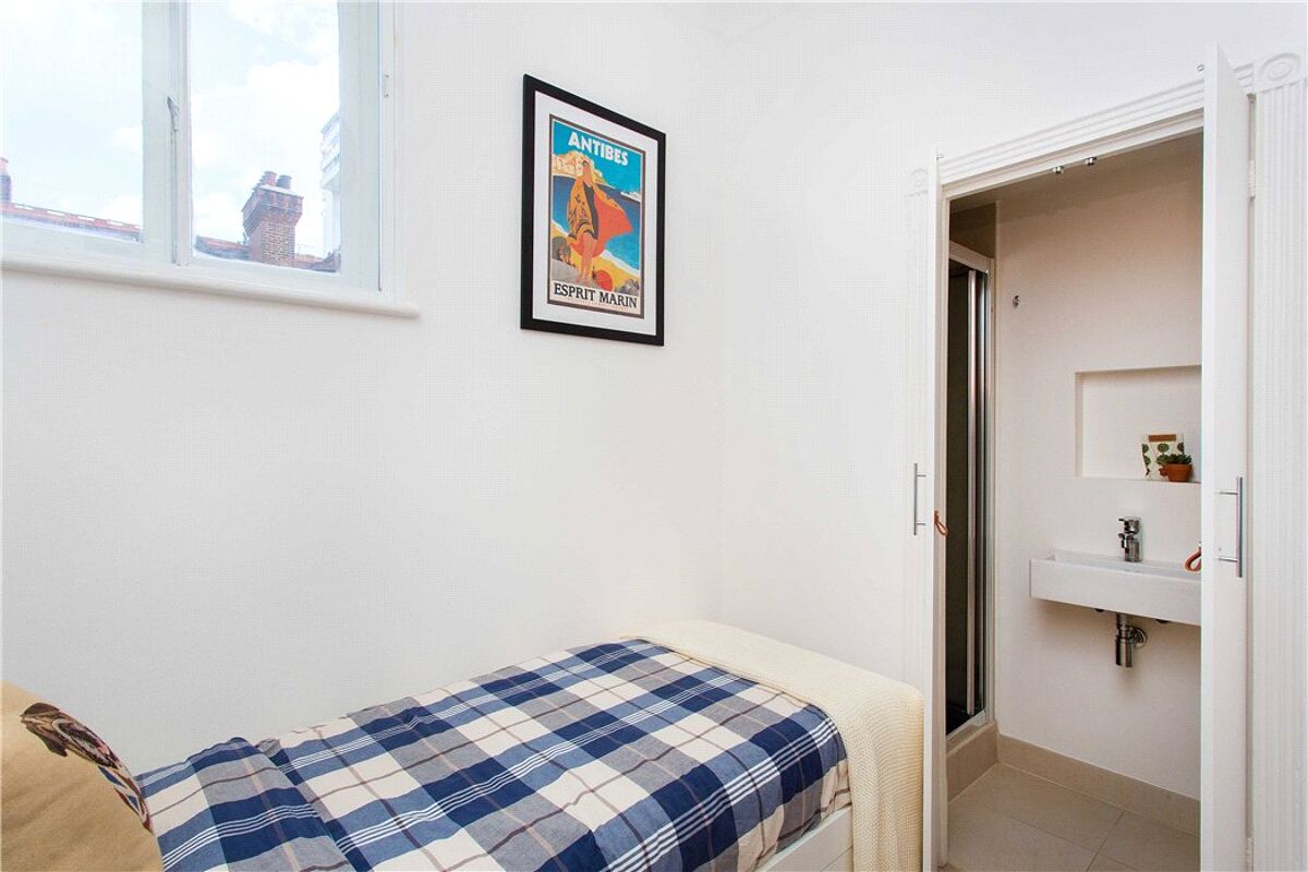 flat for sale in Portman Mansions, Chiltern Street, London, W1U