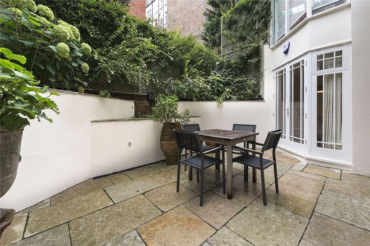flat for sale in Pembridge Square, Notting Hill, London, W2 POD190702