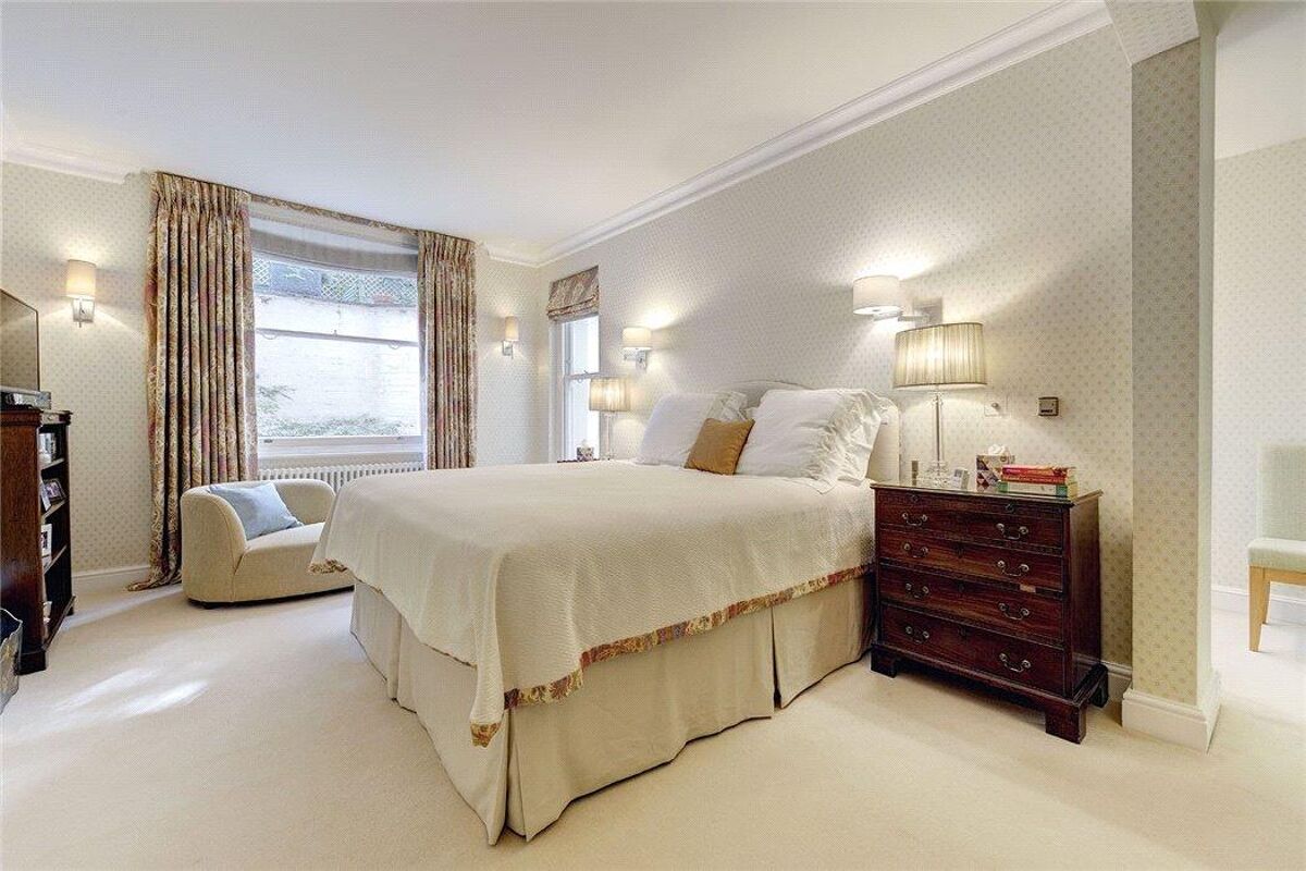 flat for sale in Pembridge Square, Notting Hill, London, W2 POD190702