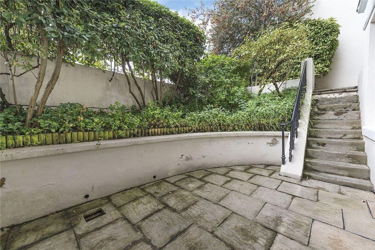 flat for sale in Pembridge Square, Notting Hill, London, W2 POD190702